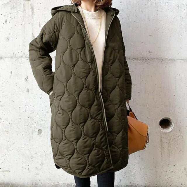 PETRA™ | PARKA MIT KAPUZE UND SORGFÄLTIGEN DETAILS